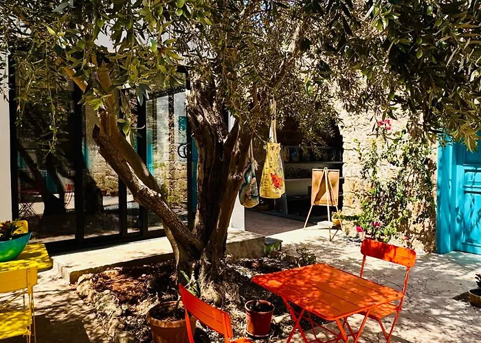 Πανσιόν Bella Casetta 3*